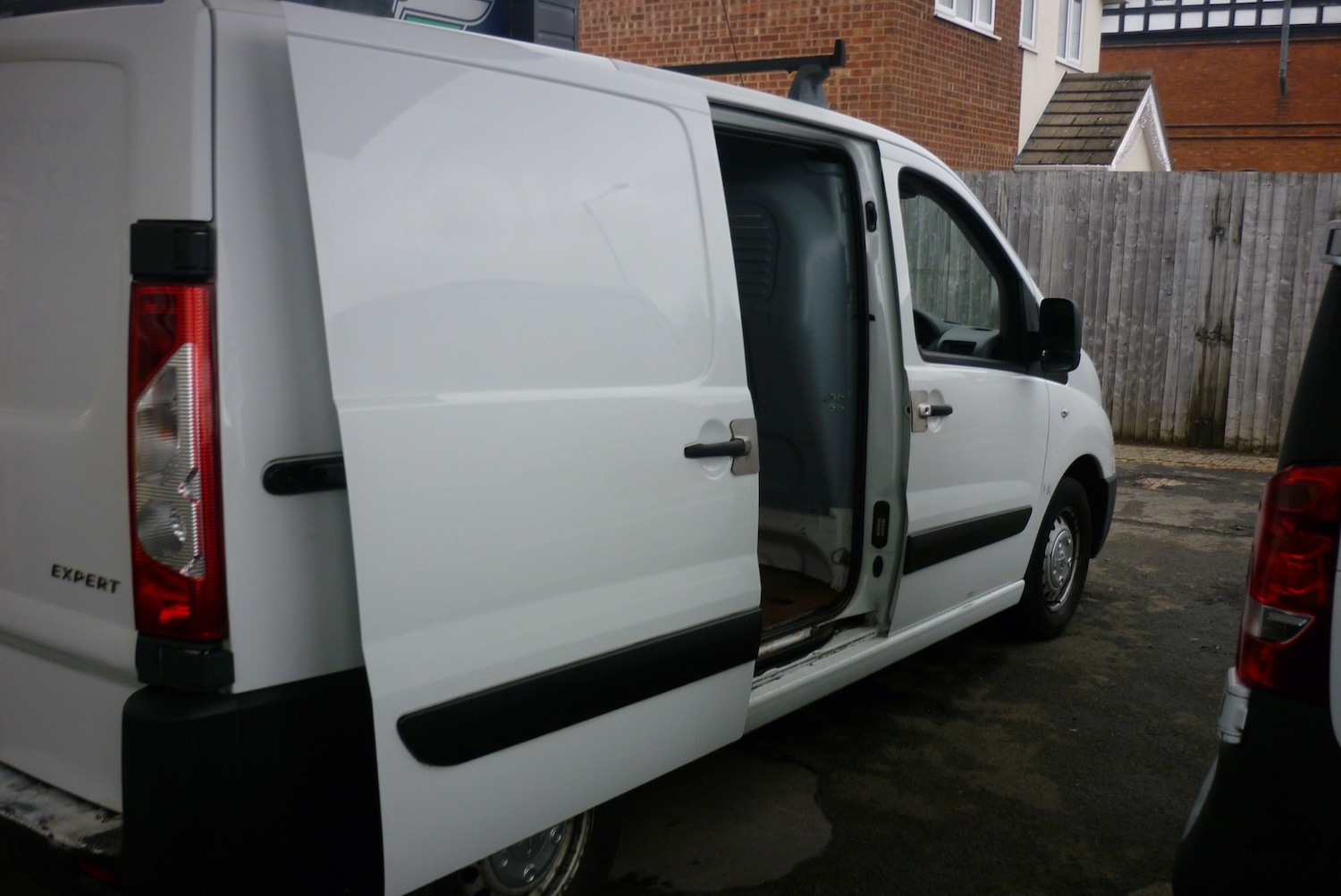 Used Peugeot Expert 2014 for sale - 77269881: Photo 9