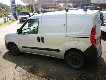 Used Vauxhall Combo 2018 for sale - 78900352: Photo