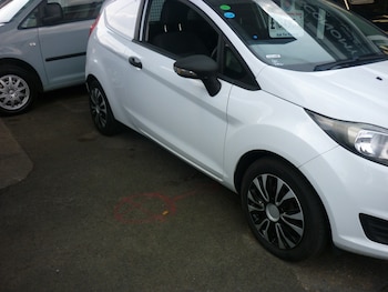 Used Ford Fiesta 2014 for sale - 75598535: Photo