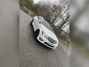 Mercedes-Benz - C-Class