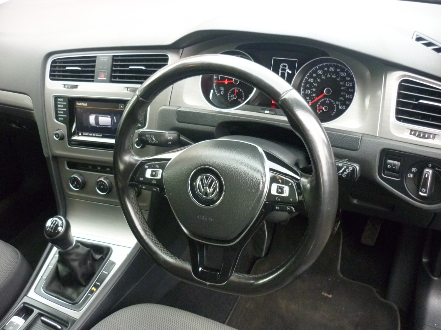 Used Volkswagen Golf 2015 for sale - 77198409: Photo 16