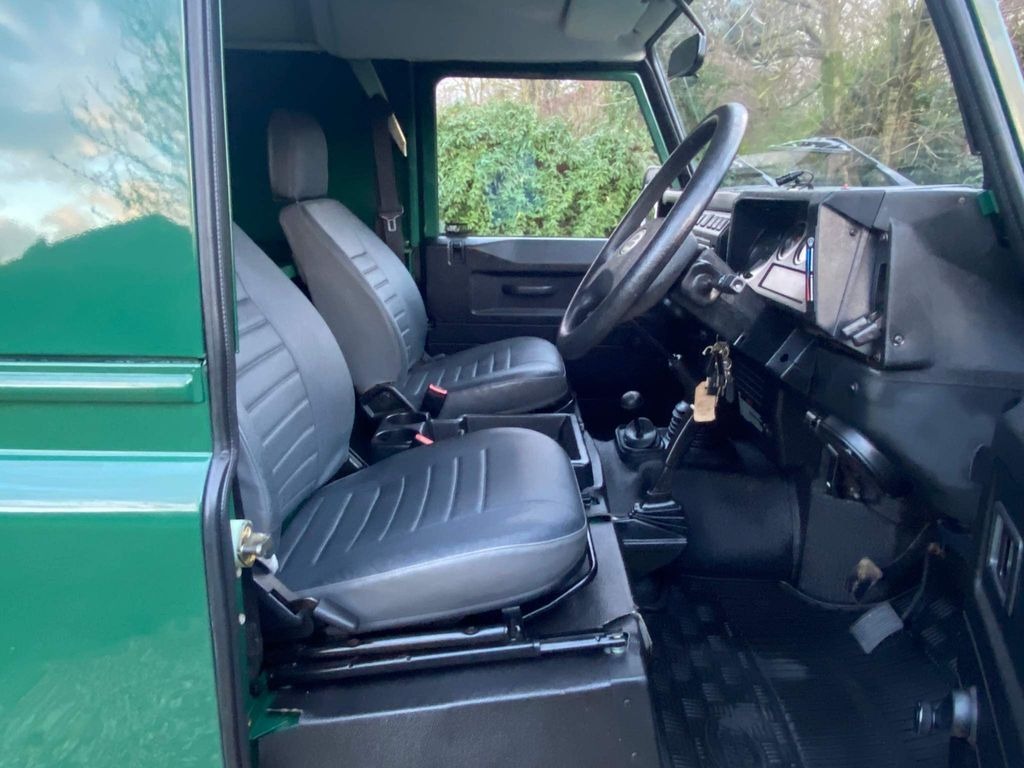 Used Land Rover Defender 2007 for sale - 77630101: Photo 5