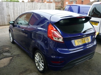 Used Ford Fiesta 2017 for sale - 77071734: Photo