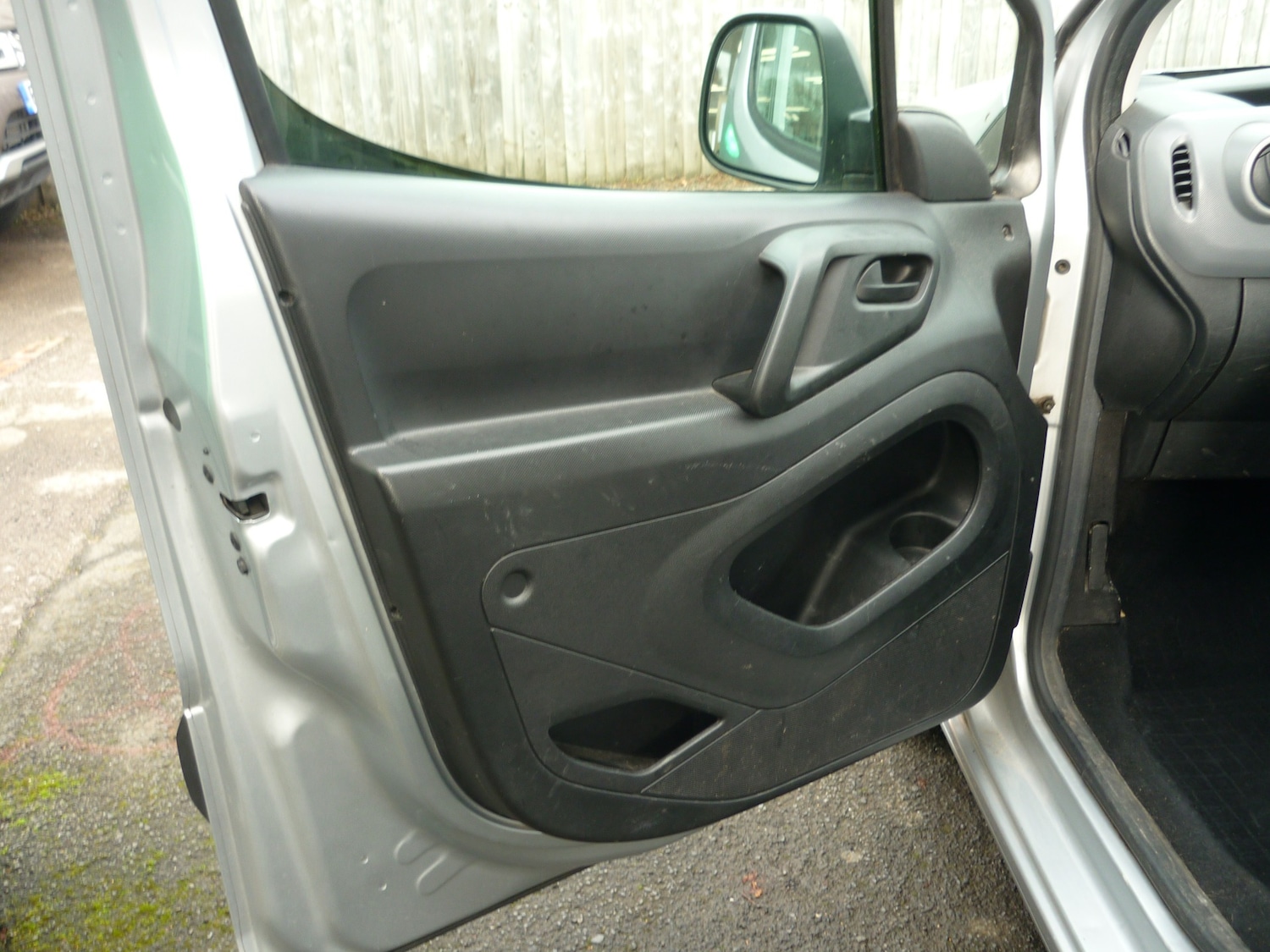 Used Peugeot Partner 2017 for sale - 76452987: Photo 19