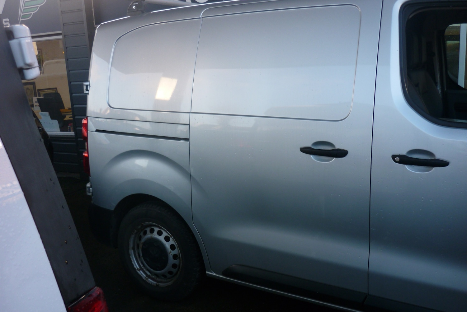 Used Peugeot Expert 2018 for sale - 77438227: Photo 4