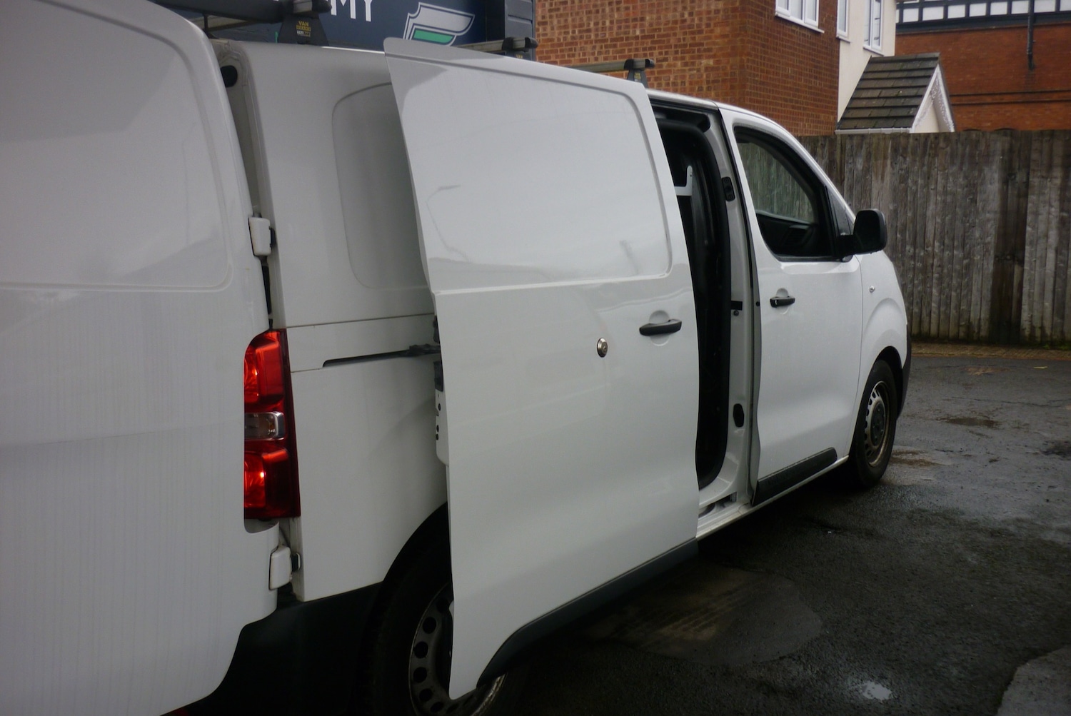 Used Peugeot Expert 2018 for sale - 77505573: Photo 4