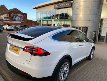 Used Tesla Model X 2017 for sale - 77630138: Photo