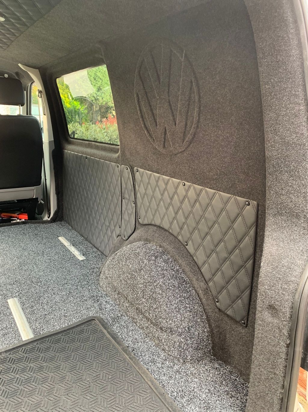 Used Volkswagen Transporter 2013 for sale - 77630147: Photo 11