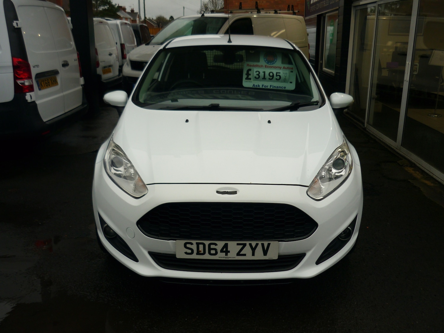 Used Ford Fiesta 2015 for sale - 77281387: Photo 2