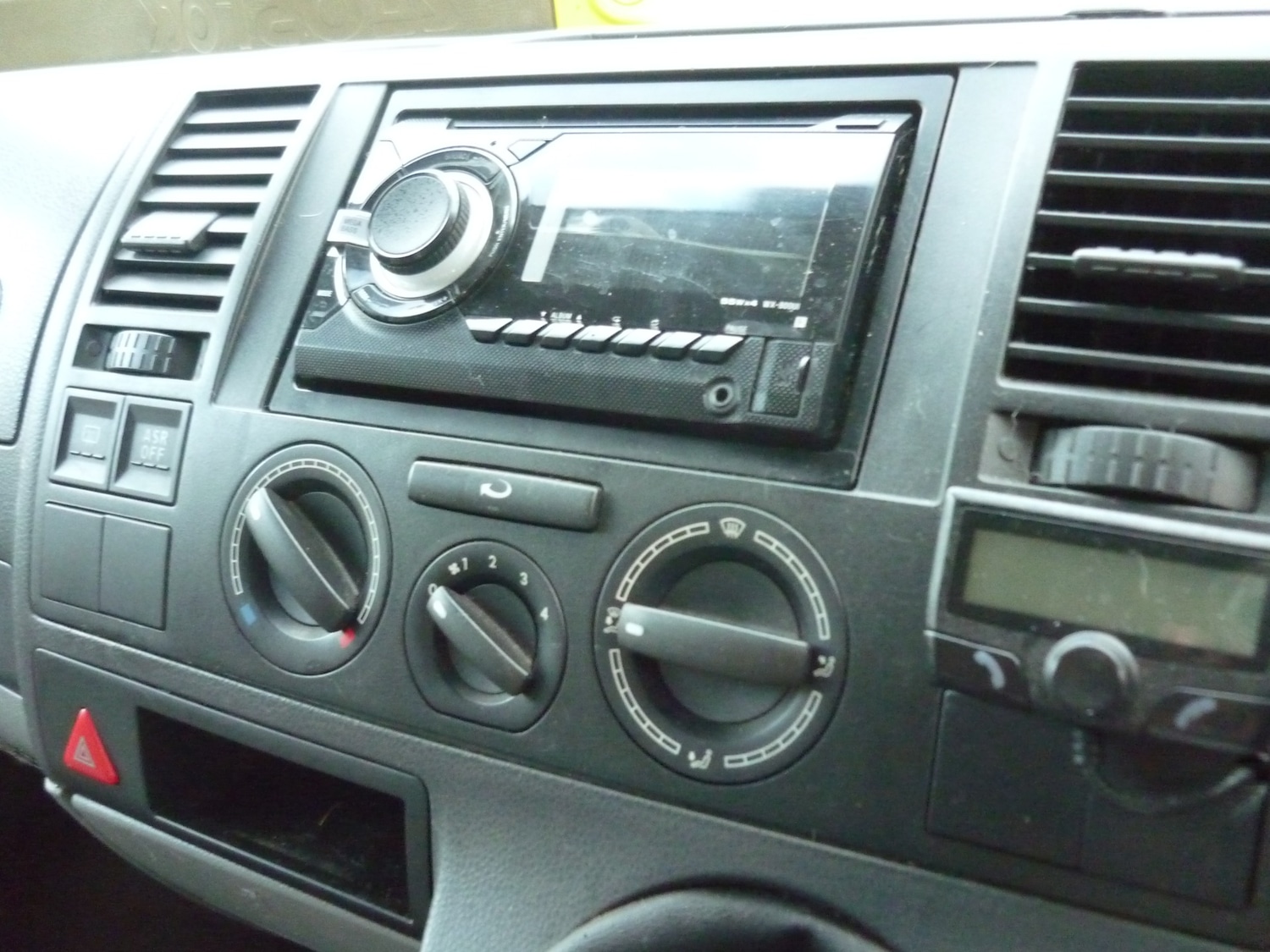 Used Volkswagen Transporter 2007 for sale - 76497602: Photo 36