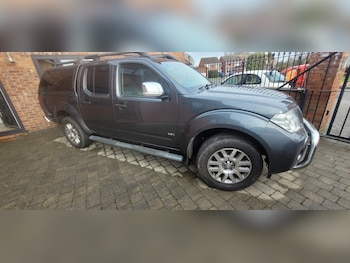 Nissan - Navara