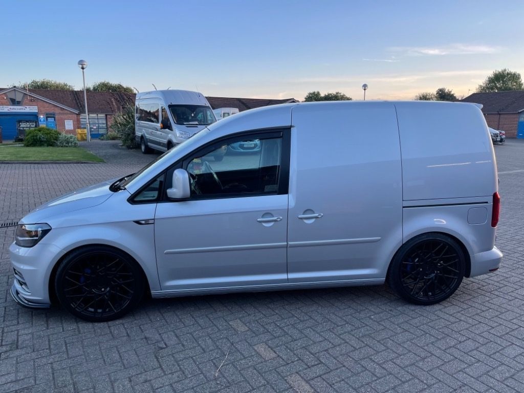 Used Volkswagen Caddy 2017 for sale - 77630033: Photo 2