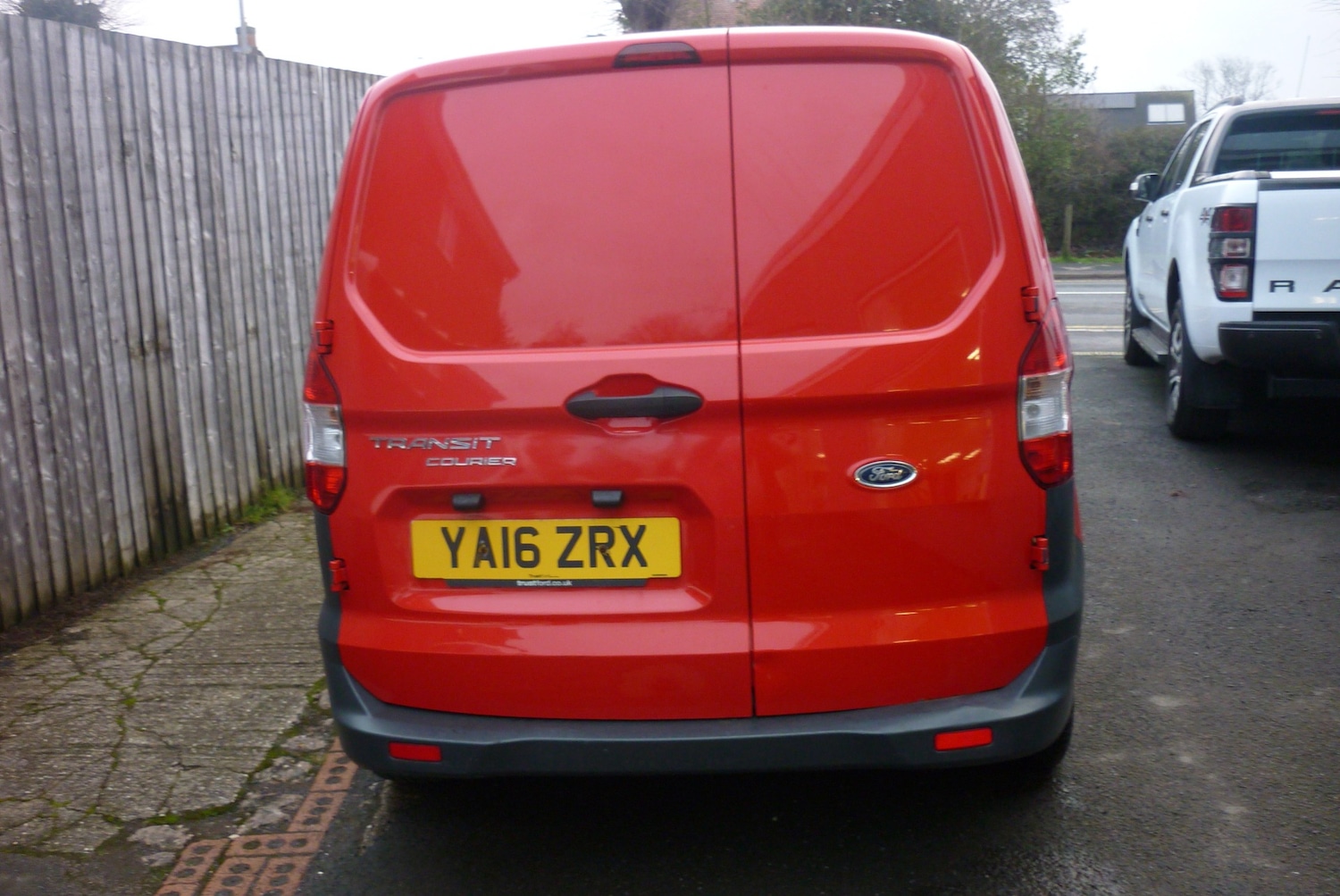 Used Ford Transit Courier 2016 for sale - 77409083: Photo 4