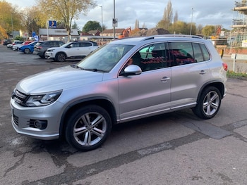 Volkswagen - Tiguan
