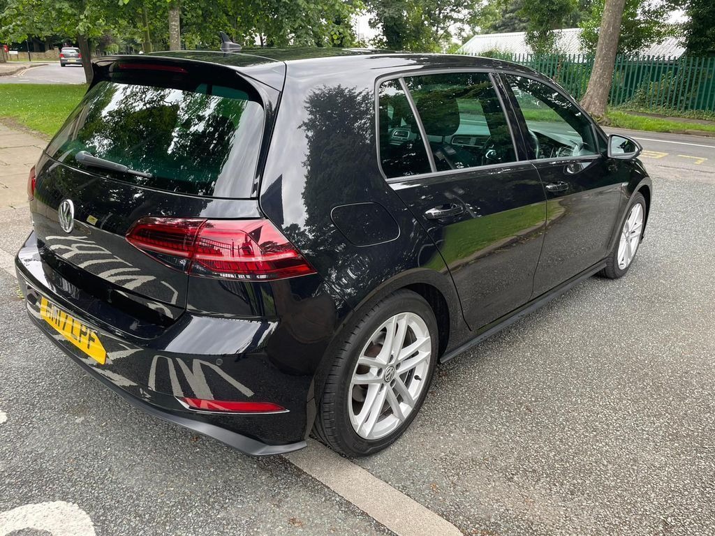 Used Volkswagen Golf 2017 for sale - 77630039: Photo 6