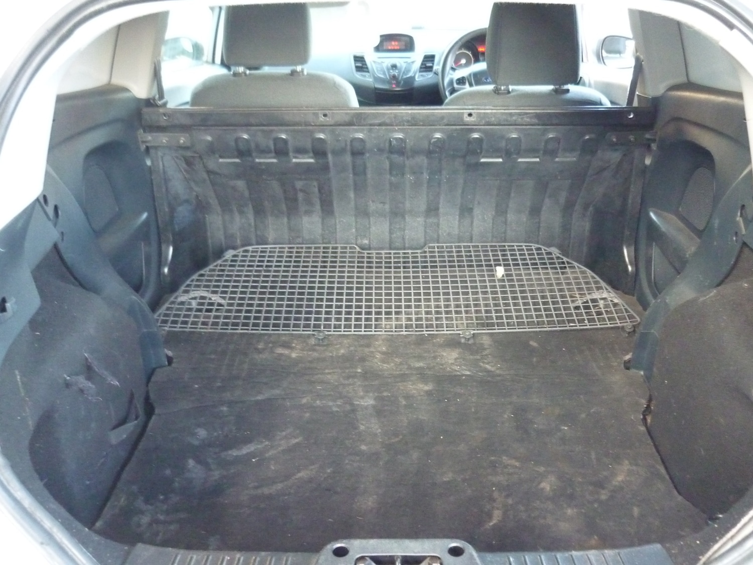 Used Ford Fiesta 2012 for sale - 76401198: Photo 13