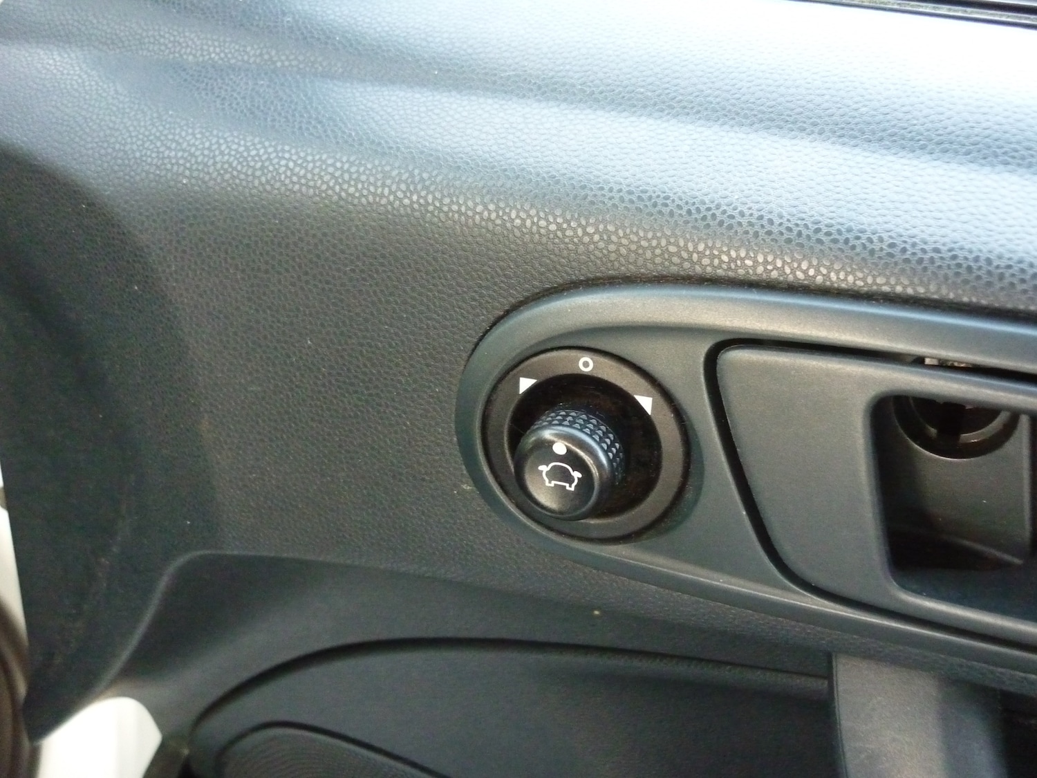 Used Ford Fiesta 2012 for sale - 76401198: Photo 17