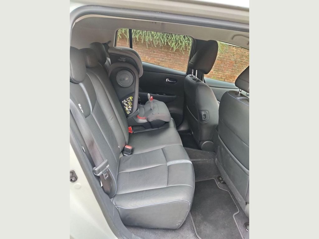 Used Nissan Leaf 2018 for sale - 77629747: Photo 11