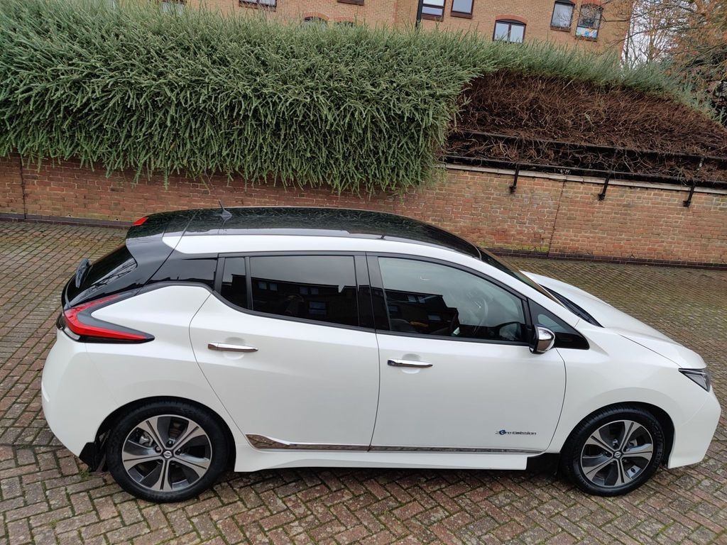 Used Nissan Leaf 2018 for sale - 77629747: Photo 9