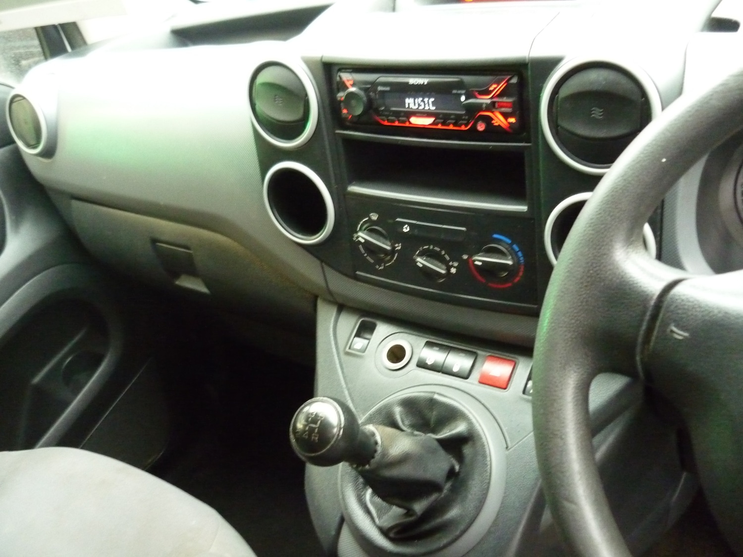 Used Peugeot Partner 2014 for sale - 77281790: Photo 13