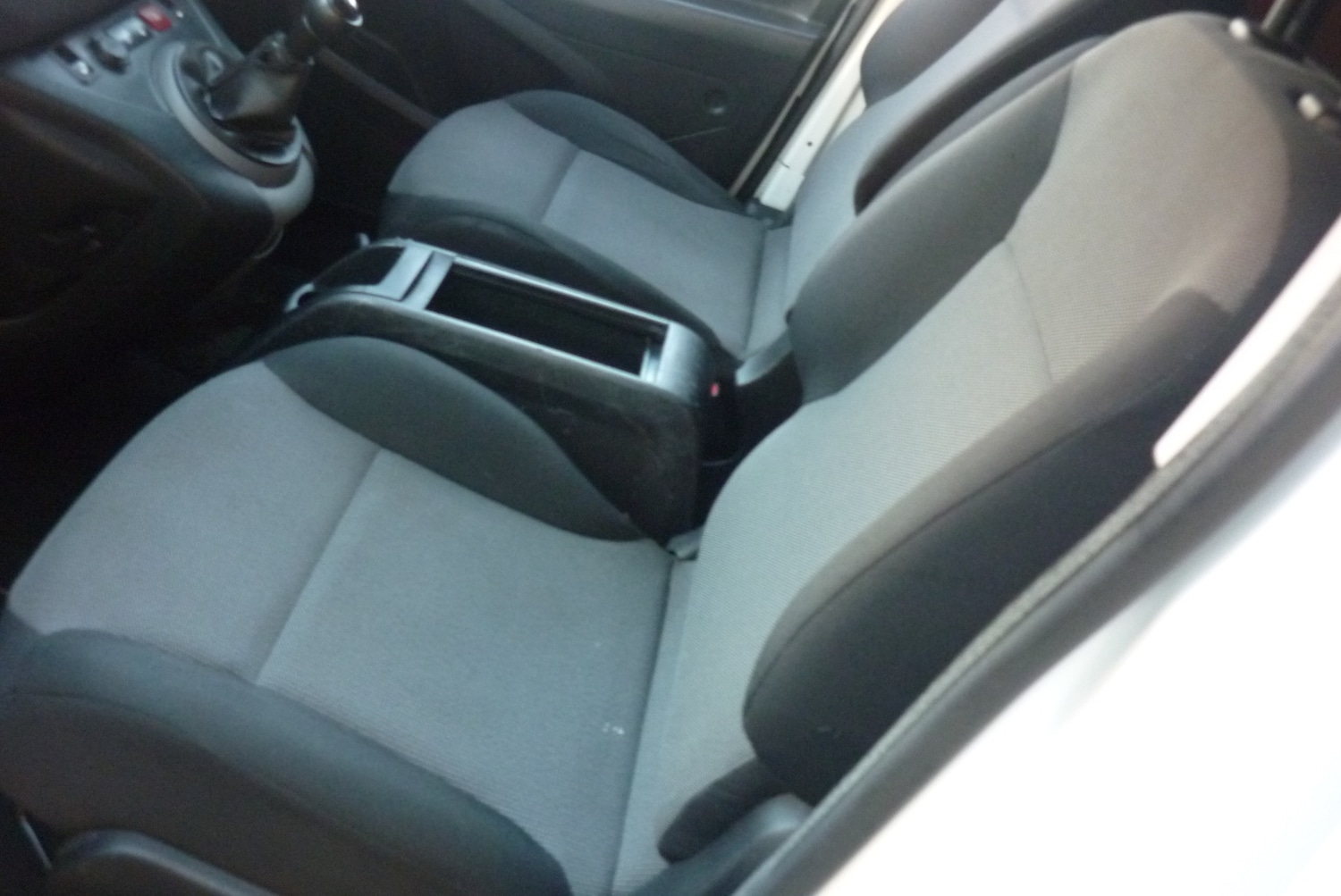 Used Peugeot Partner 2017 for sale - 77438158: Photo 11