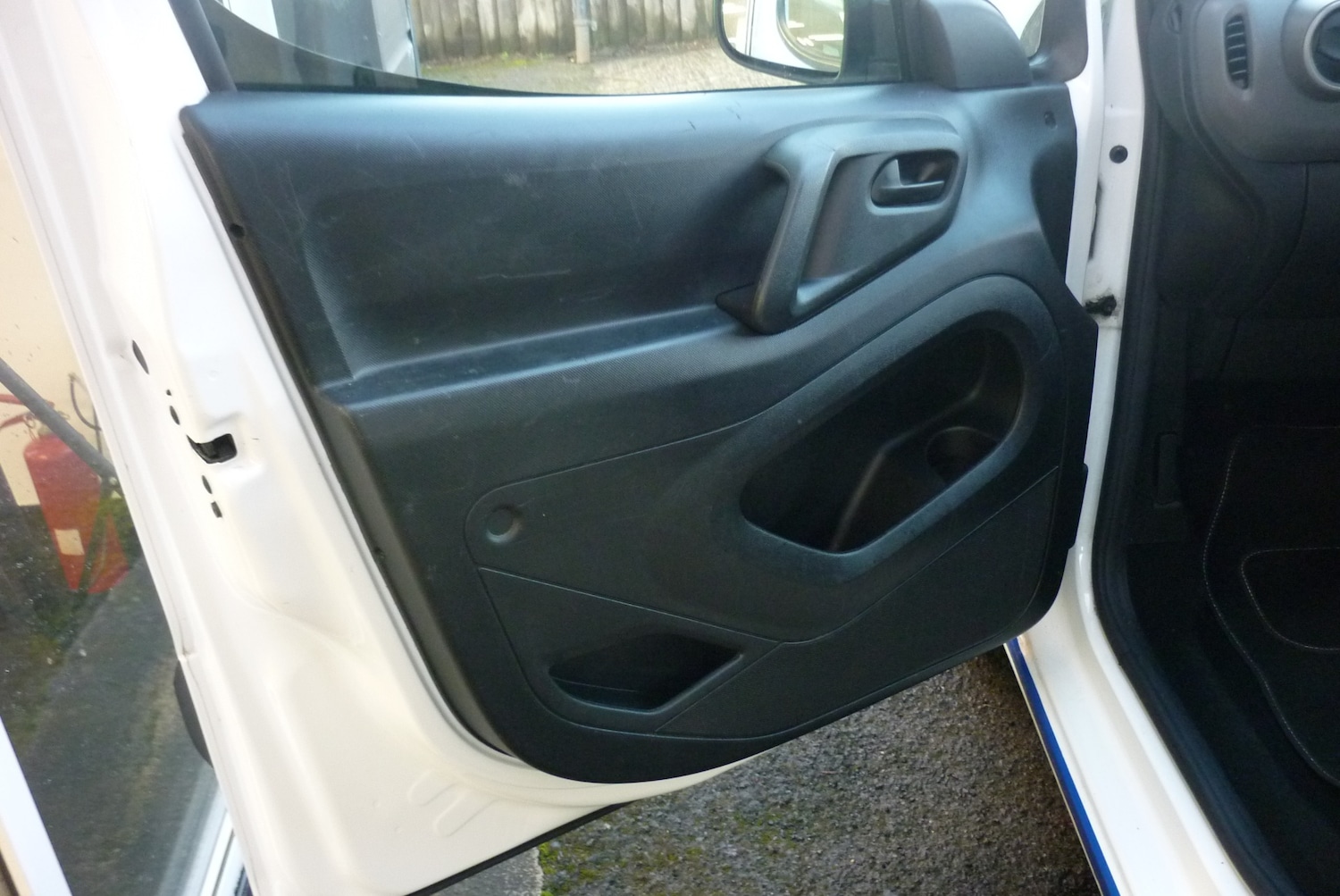 Used Peugeot Partner 2017 for sale - 77438158: Photo 13