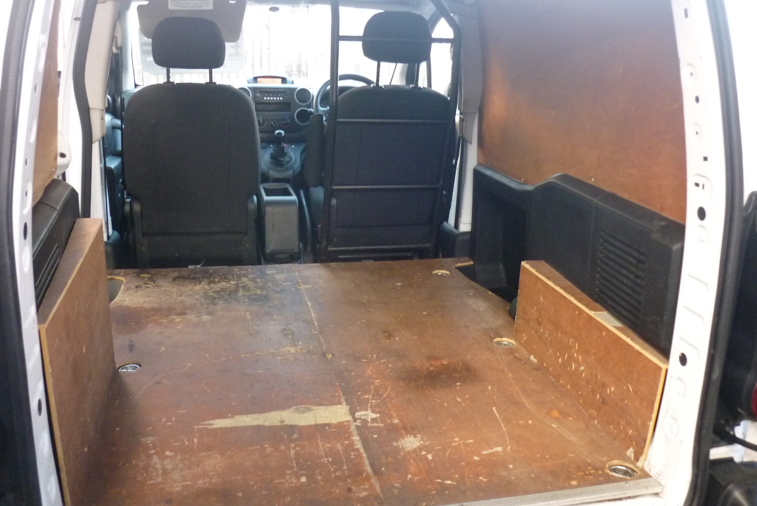 Used Peugeot Partner 2017 for sale - 77438158: Photo 2