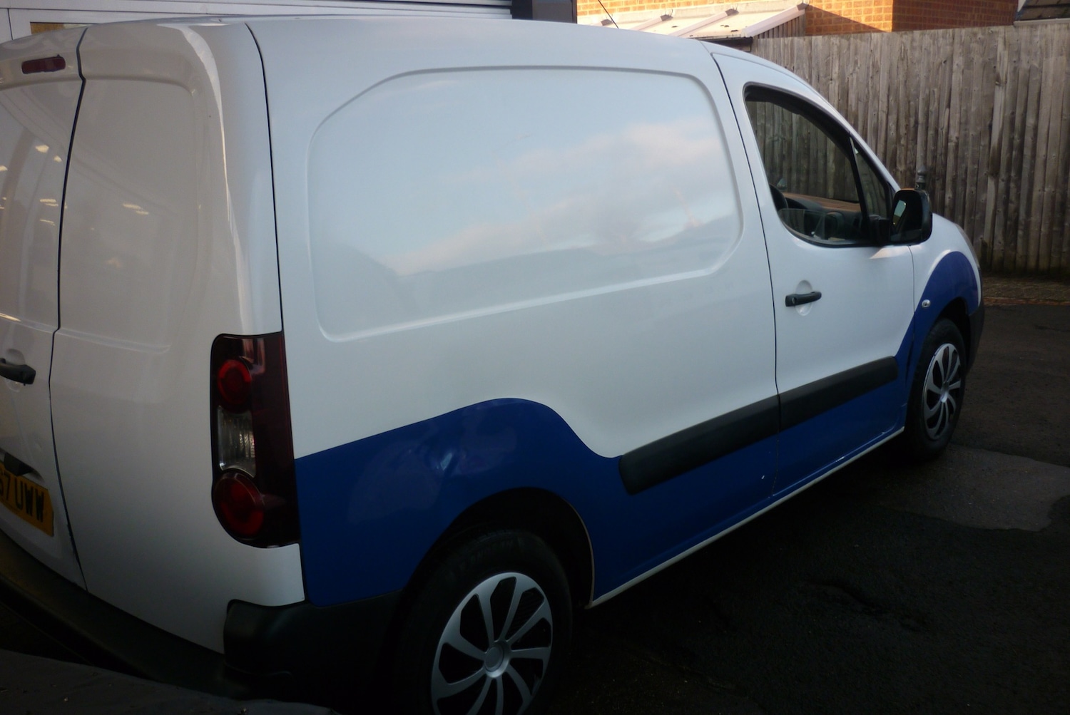 Used Peugeot Partner 2017 for sale - 77438158: Photo 3