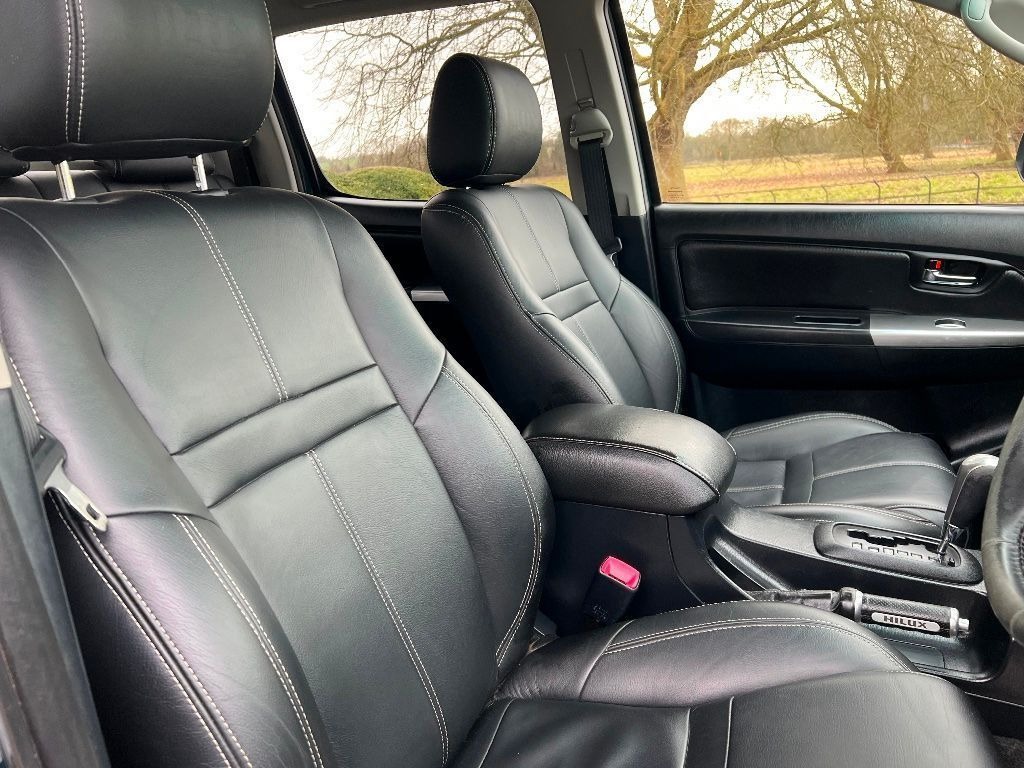 Used Toyota Hilux 2015 for sale - 77629533: Photo 8