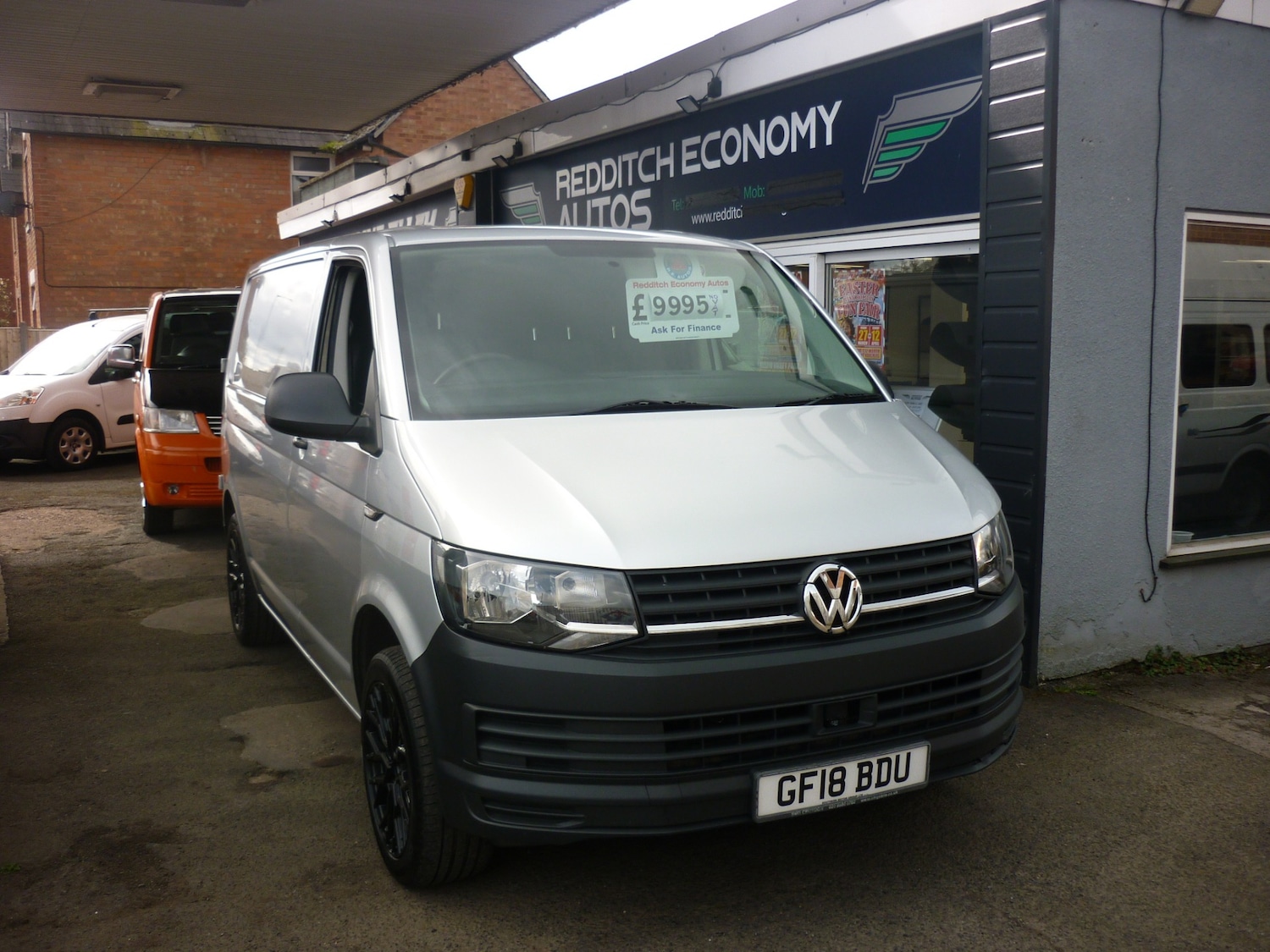 Used Volkswagen Transporter 2018 for sale - 78140541: Photo 2