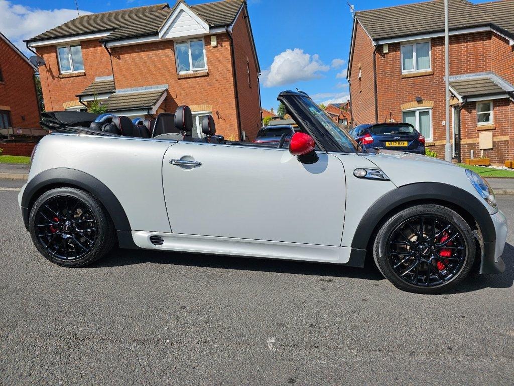 Used MINI Convertible 2014 for sale - 77628842: Photo 3