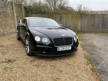 2016 (16) - 4.0 V8 S 2dr Auto