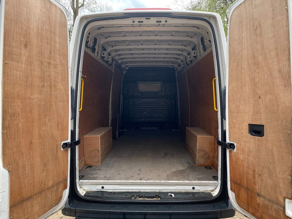 Used Volkswagen Crafter 2018 for sale - 77630143: Photo 9