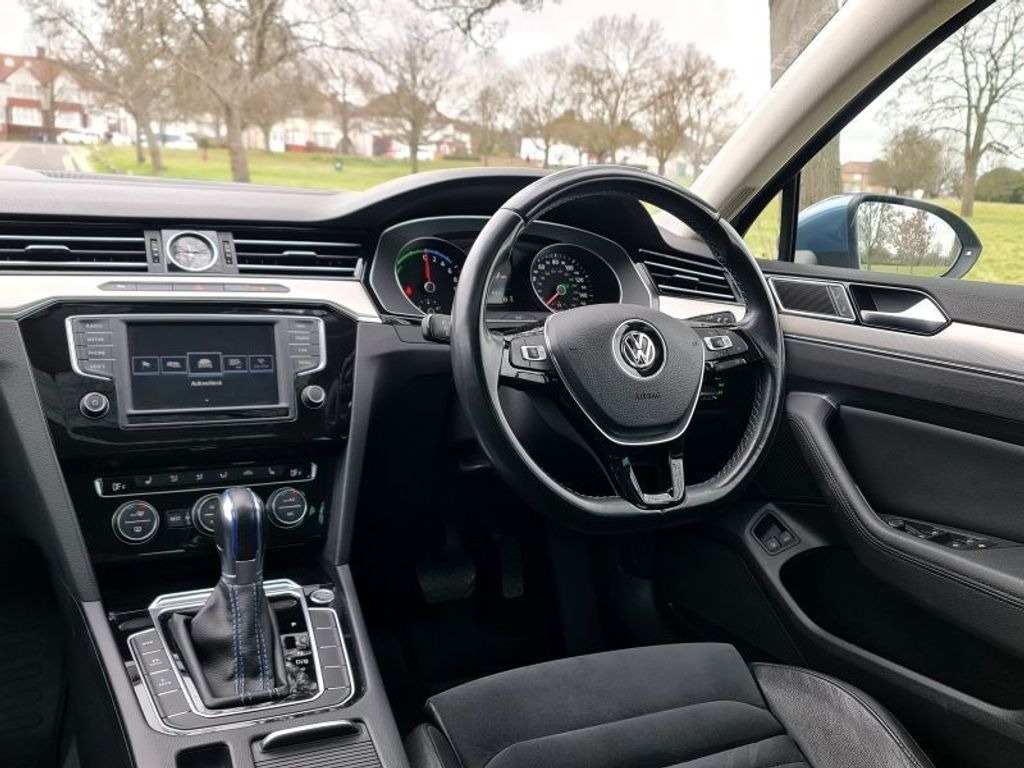 Used Volkswagen Passat 2017 for sale - 77629536: Photo 7