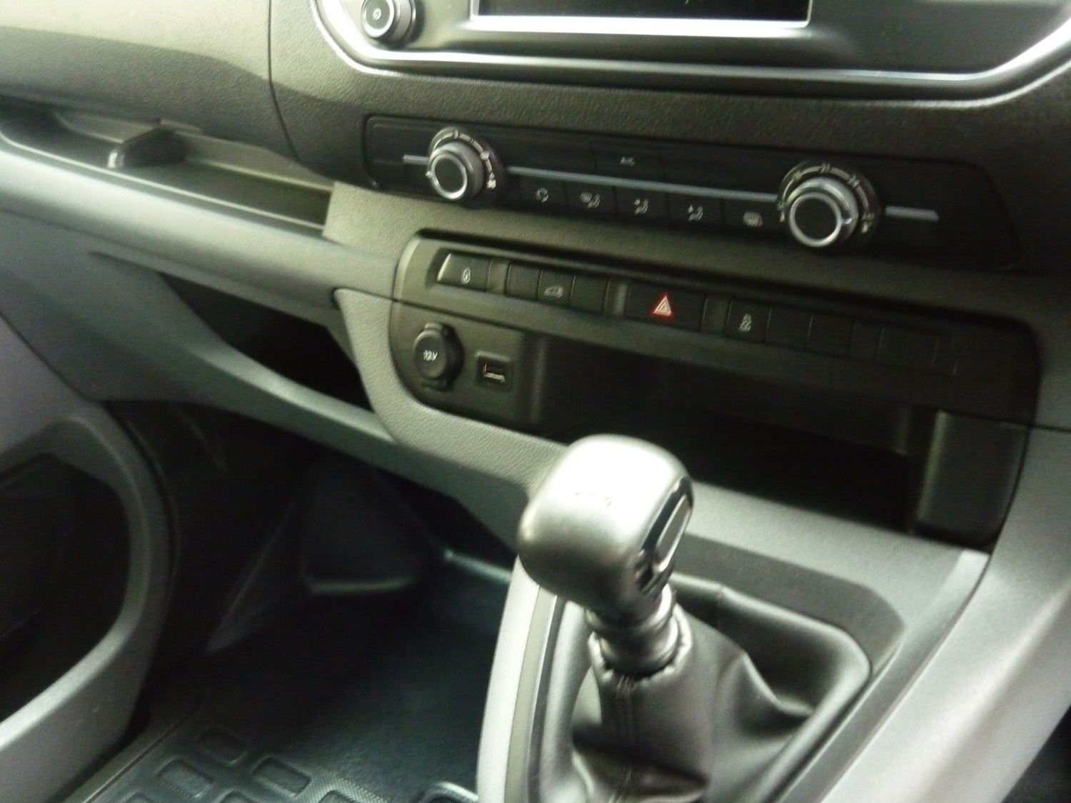 Used Peugeot Expert 2019 for sale - 77694457: Photo 29