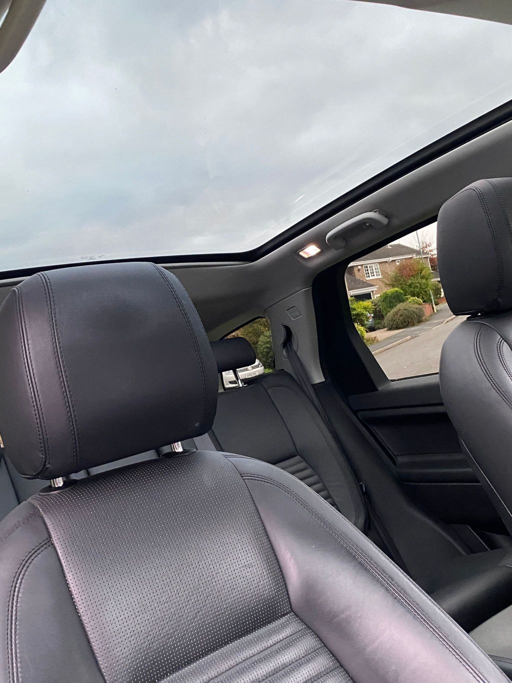 Used Land Rover Discovery Sport 2016 for sale - 77630124: Photo 12