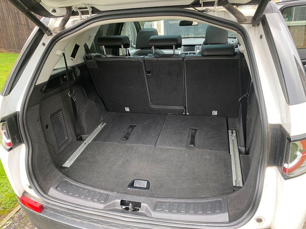 Used Land Rover Discovery Sport 2016 for sale - 77630124: Photo 15