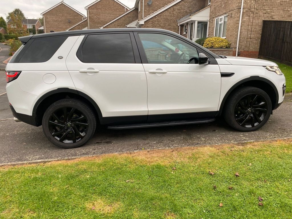 Used Land Rover Discovery Sport 2016 for sale - 77630124: Photo 3