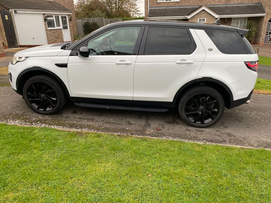 Used Land Rover Discovery Sport 2016 for sale - 77630124: Photo 5