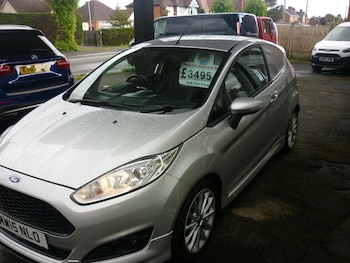 Used Ford Fiesta 2015 for sale - 78620309: Photo