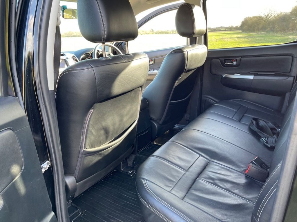 Used Toyota Hilux 2015 for sale - 77629751: Photo 12