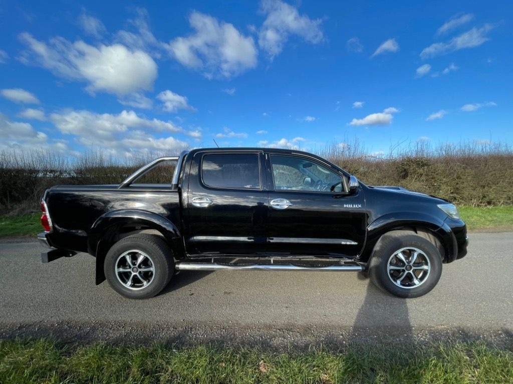 Used Toyota Hilux 2015 for sale - 77629751: Photo 8