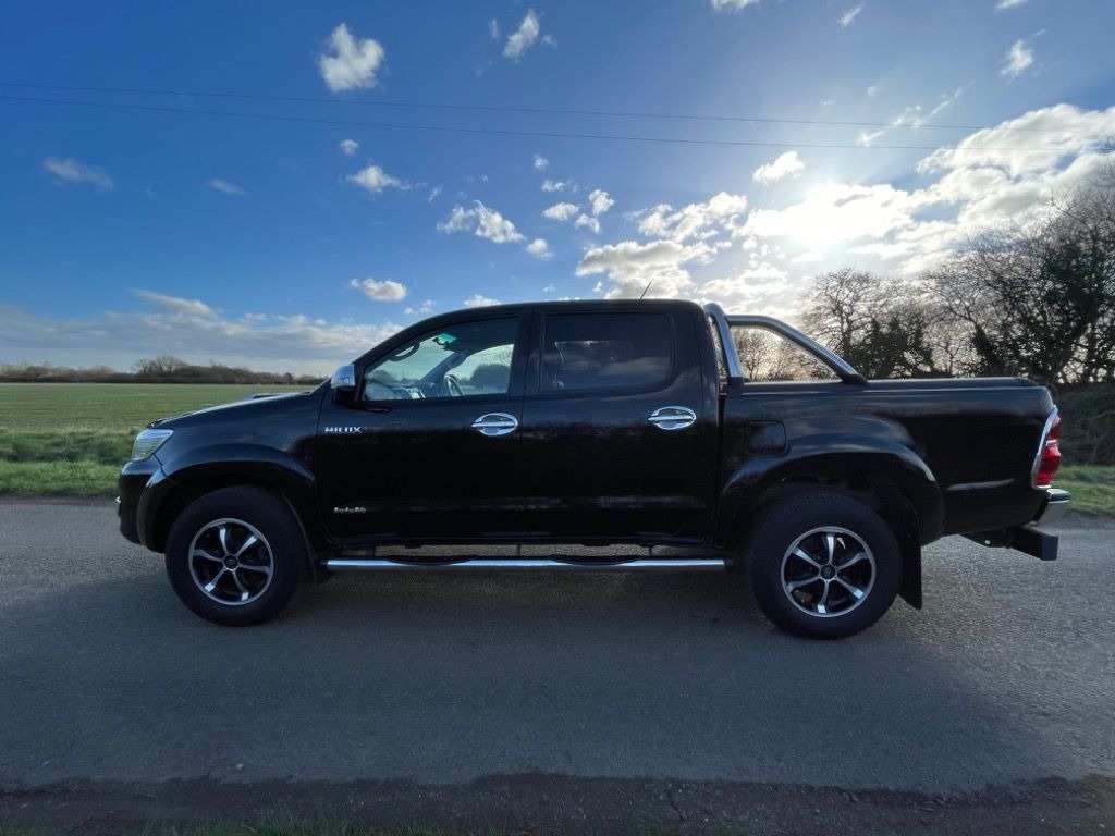 Used Toyota Hilux 2015 for sale - 77629751: Photo 9