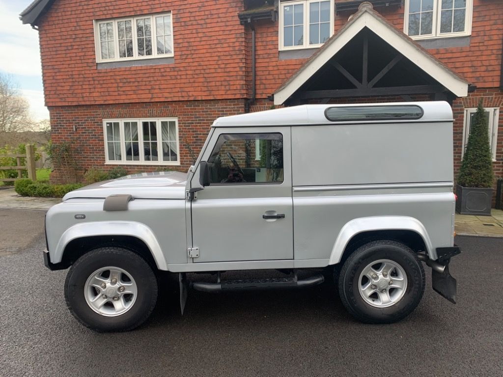 Used Land Rover Defender 2009 for sale - 77629713: Photo 4