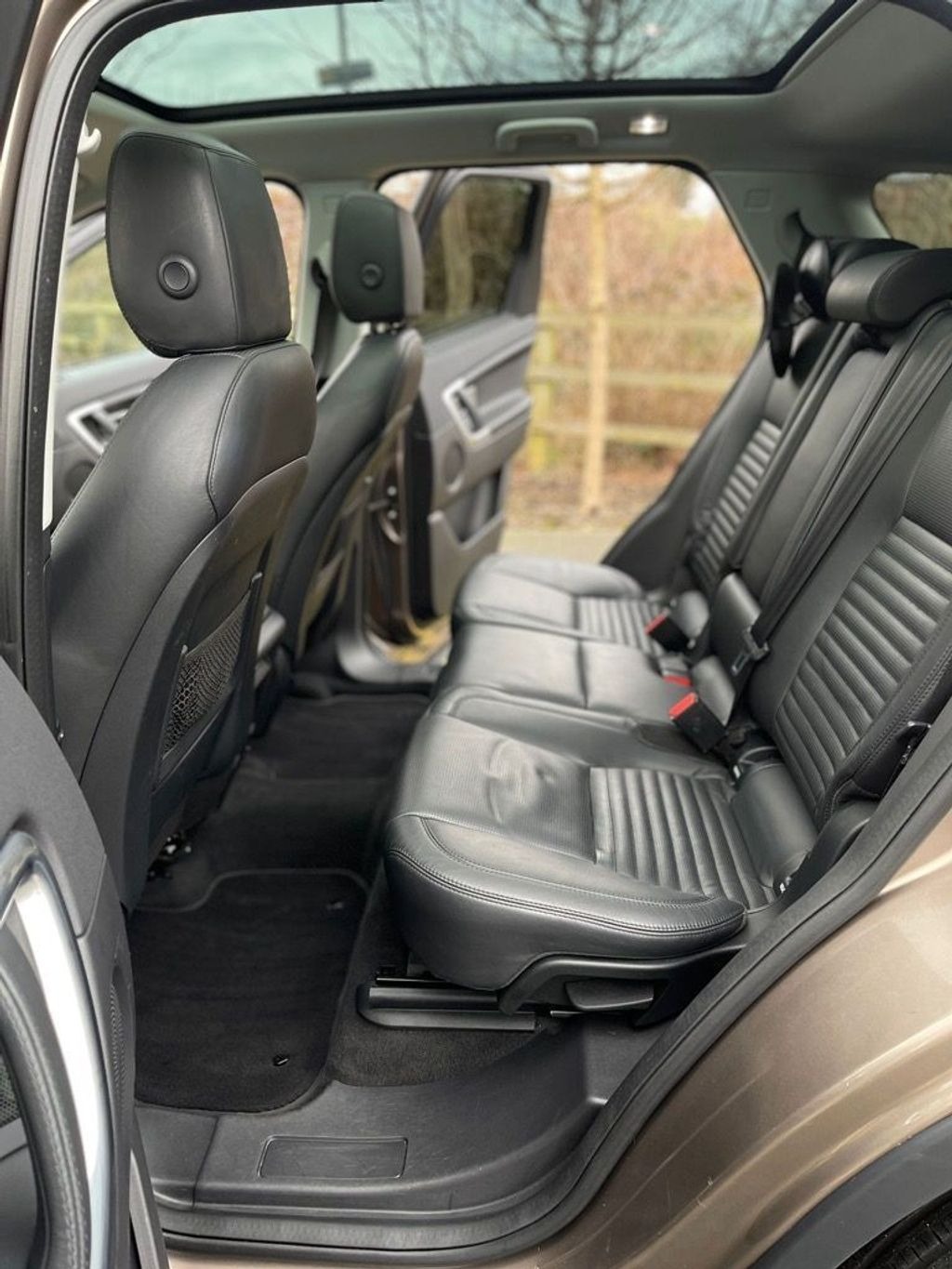 Used Land Rover Discovery Sport 2015 for sale - 77629736: Photo 19