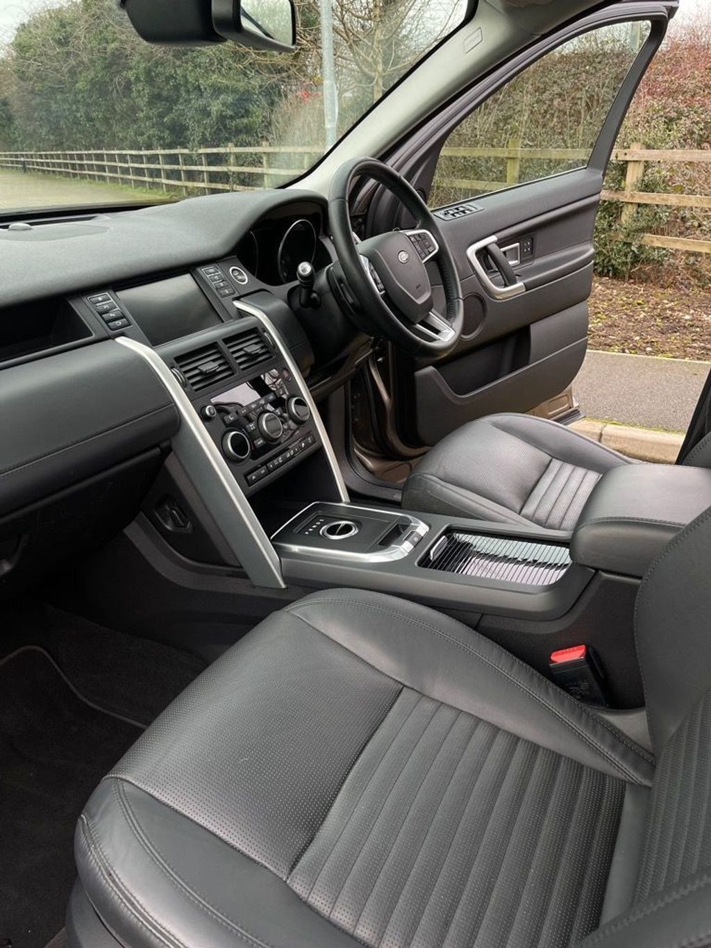 Used Land Rover Discovery Sport 2015 for sale - 77629736: Photo 7