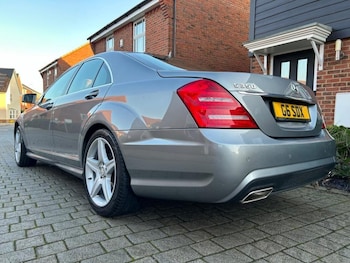 Mercedes-Benz - S-Class