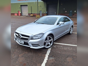 Mercedes-Benz - CLS