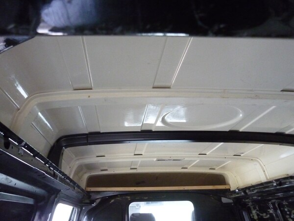 Used Volkswagen Transporter 2013 for sale - 76248659: Photo 13