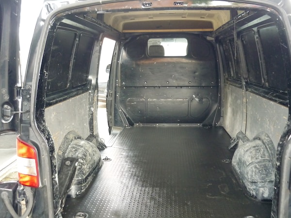 Used Volkswagen Transporter 2013 for sale - 76248659: Photo 3